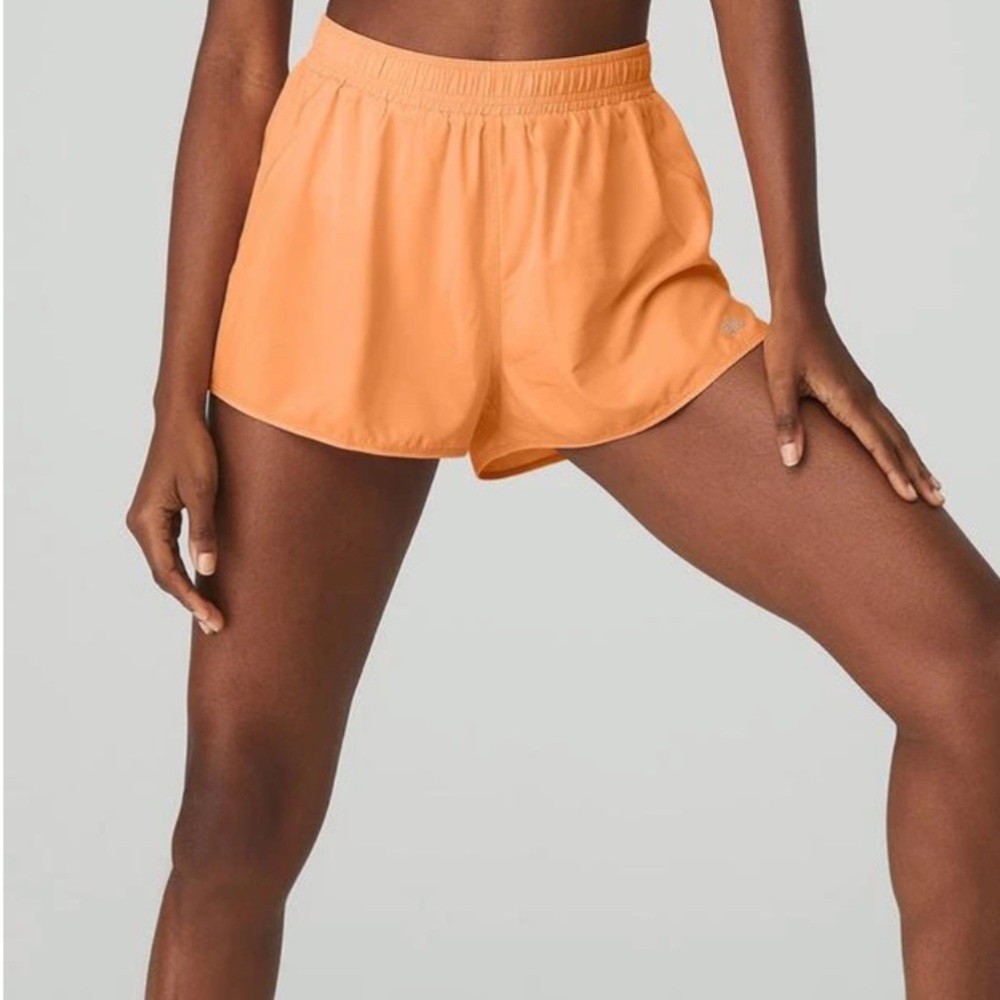 Alo Yoga Stride Short